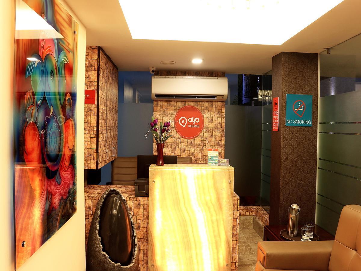 Oyo 662 Hotel Comfotel Колката Екстериор снимка